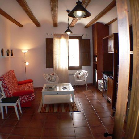 1 P Casa De Los Fernandez Rajo Orihuela del Tremedal Luaran gambar